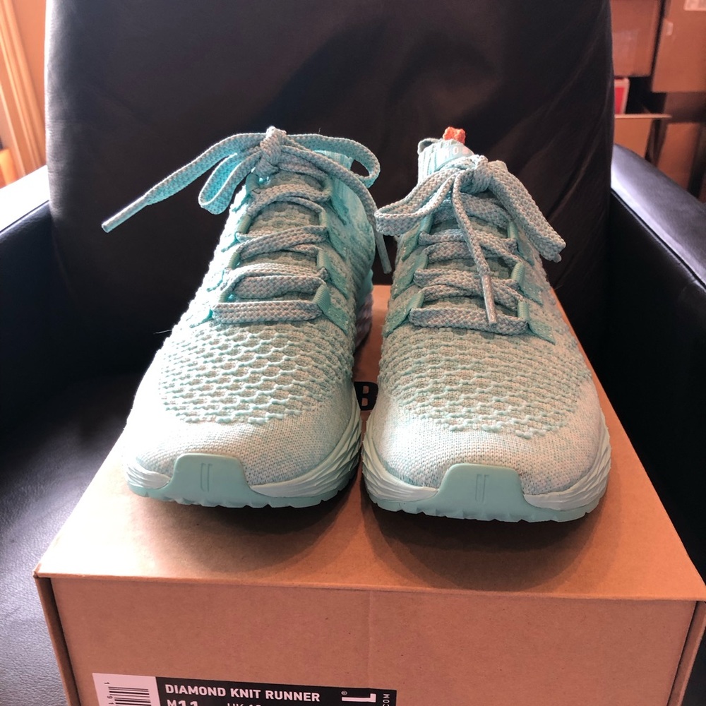 No Bull Diamond Knit Runner